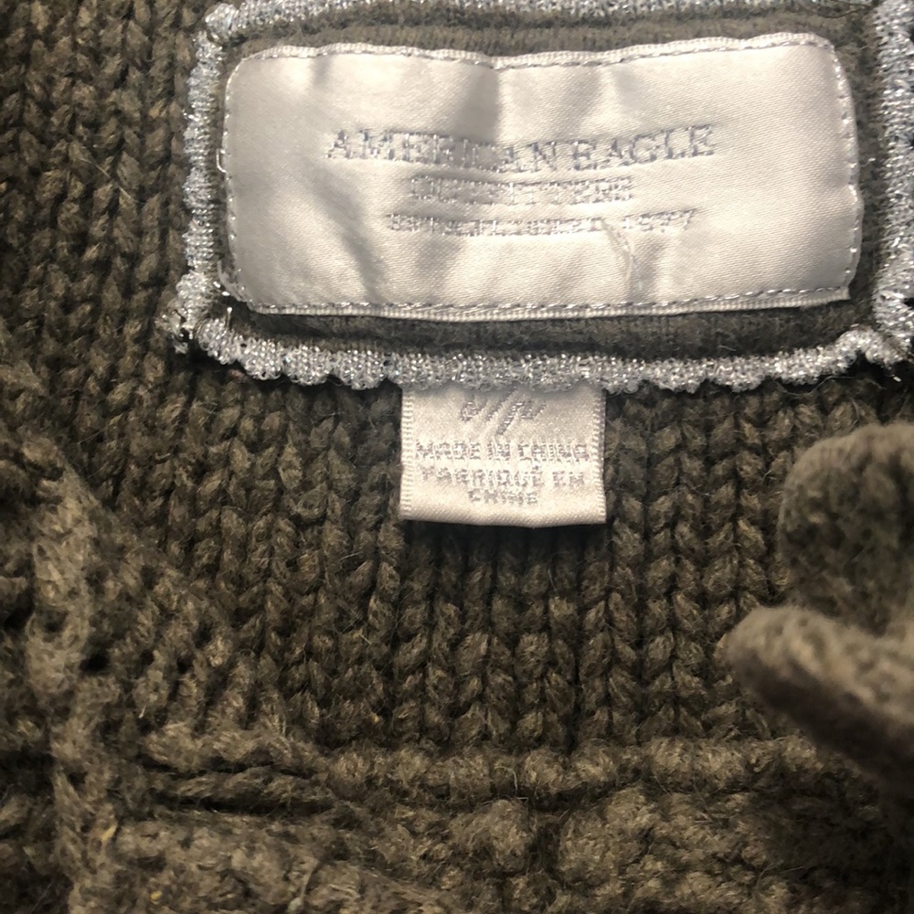 American Eagle Crop Cardigan - Picture 5 of 6